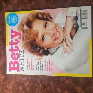 Betty White. Collector's Edition. Magazine. American icon. /BUNDLE